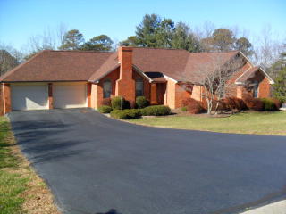 1433 Plantation Dr, Collinsville, VA 24078-1223