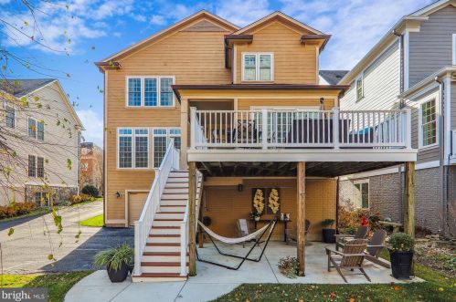 7741 Water St, Fulton, MD 20759-2557