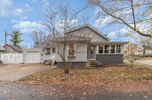 501 Calumet Ave, Valpo, IN 46383-4804