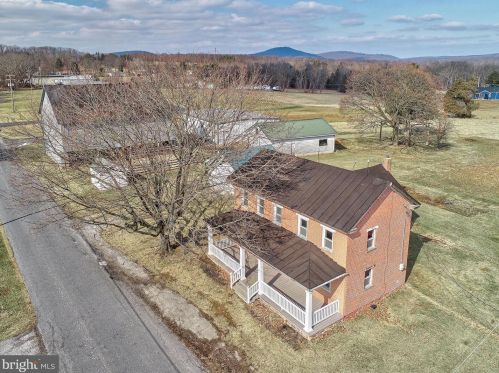 265 Big Rock Dr, York, PA 17315-2132