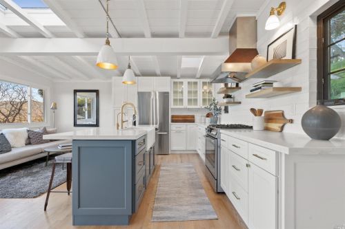 137 Martens Blvd, San Rafael, CA 94901-5030