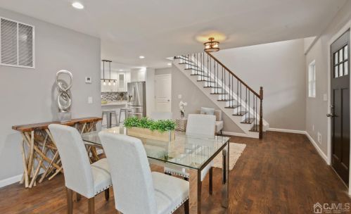 54 Howard Ave, Edison NJ  08837-3432 exterior