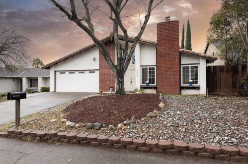 6835 Red Maple Way, Citrus Heights, CA 95610-4623