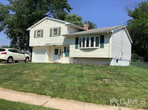 38 Wardman Ave, Trenton, NJ 08638-2736