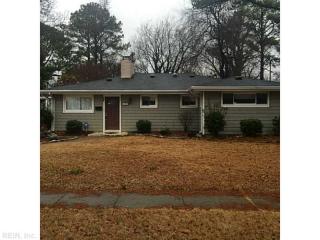 130 Dupont Cir, Norfolk, VA 23509-1018