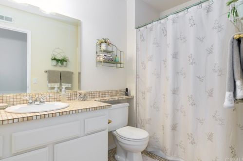 8198 Woodsboro Ave, Anaheim CA  92807-2519 exterior