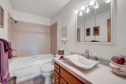 94 Bridgewater Dr, Saint Paul MN  55127-6976 exterior