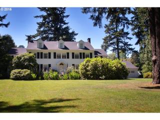 12657 Edgecliff Rd, Portland, OR 97219-8424