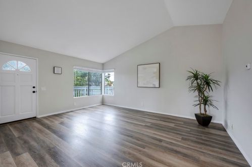 16 Remington, Irvine, CA 92620-3786