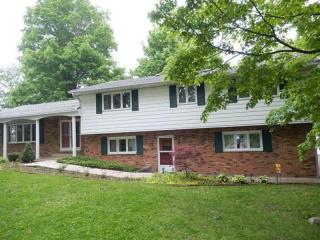 506 Young Rd, Erie, PA 16509-3126