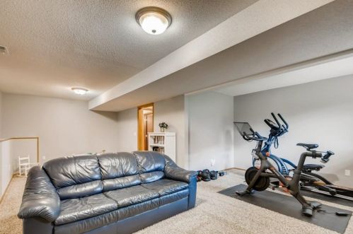 2380 Helena Rd, Saint Paul MN  55128-4910 exterior