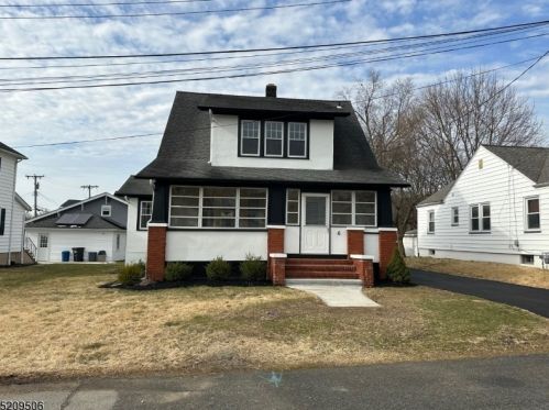6 Clay St, Wharton, NJ 07885-1704