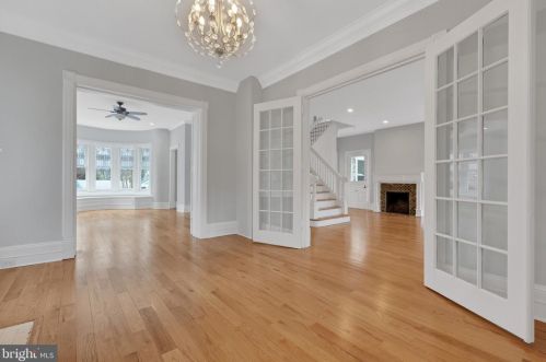 241 Kings Hwy, Tavistock NJ 08033-1981 exterior