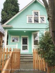 3523 Gantenbein Ave, Portland OR  97227-1410 exterior