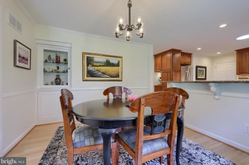 2033 Crescent Rd, York PA  17403-4760 exterior