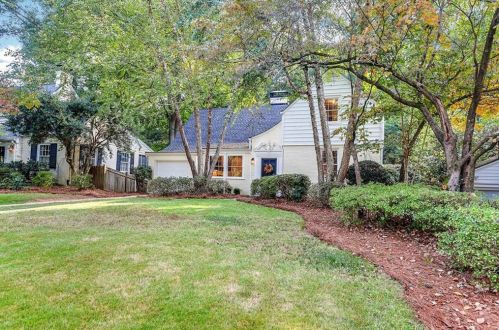 2877 Alpine Rd, Atlanta GA  30305-3403 exterior