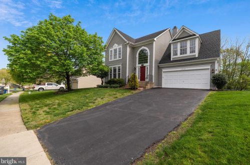 16123 Kennedy St, Woodbridge, VA 22191-4507