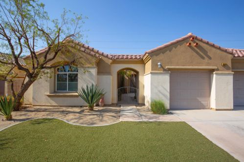 83814 Wolf Creek Rd, Indio, CA 92203-2817