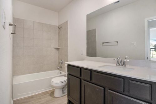 1722 Cindy Ln, Conroe TX  77304-3158 exterior