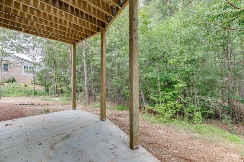 601 Lakeview Bnd Cir, Jefferson GA  30549-7061 exterior