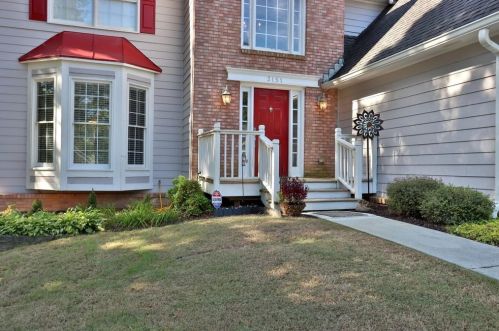 3151 Lakecrest Dr, Dacula, GA 30019-2902