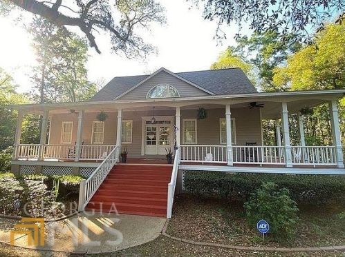 2414 Riverside Dr, Valdosta, GA 31602-2197