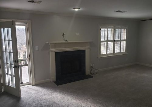 502 Ansley Villa Dr, Atlanta GA  30324-4813 exterior