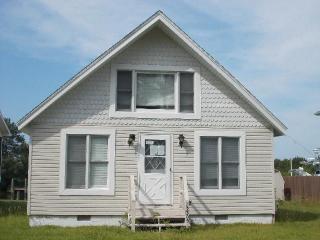 12305 Snug Harbor Rd, Berlin, MD 21811-2618