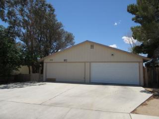 709 Atkins St, Ridgecrest, CA 93555-2405