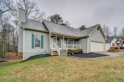 115 Overlook Dr, Porterdale, GA 30016-8817