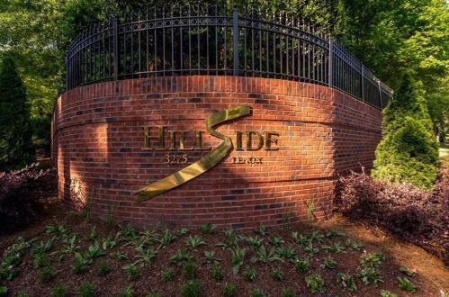 3275 Lenox Rd, Atlanta GA  30324-2547 exterior