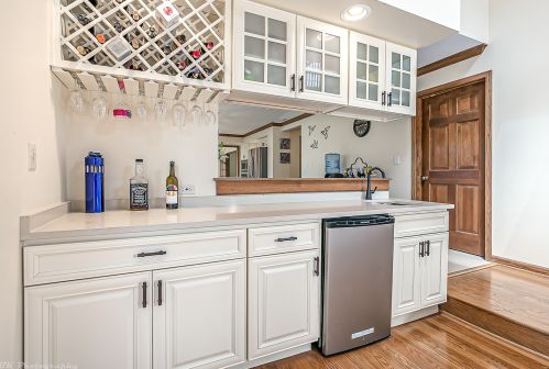 11617 Briarwood Ln, Willowbrook IL  60527-5173 exterior