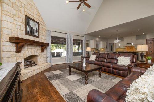 635 Mnr Dr, Argyle TX 76226-5920 exterior