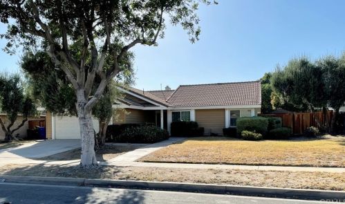 126 Shamwood Ave, Rialto, CA 92377-4060