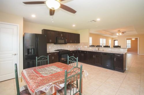 2918 Cone Flower Dr, Richmond TX 77469-5550 exterior