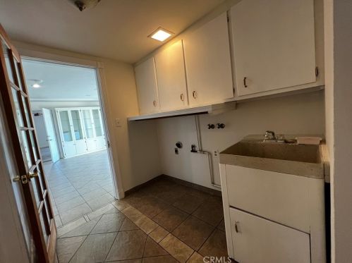 7165 Peralta Pl, Riverside CA  92509-6339 exterior