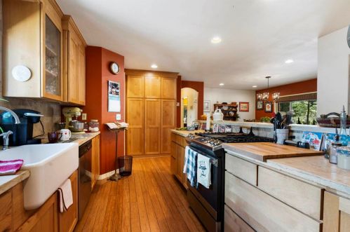 10458 Reynold Way, Truckee CA  96161-1805 exterior