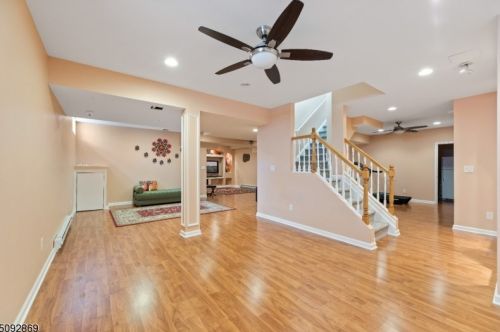 53 Winding Way, Princeton NJ  08540-8809 exterior