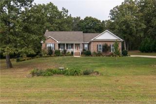 117 Regency Ln, Dickson, TN 37055-1945