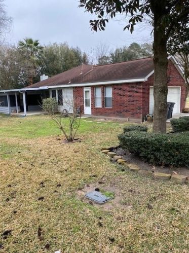 597 Sycamore Dr, Conroe TX  77302-1092 exterior
