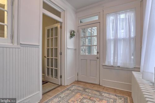 638 State St, Lancaster PA  17603-2641 exterior