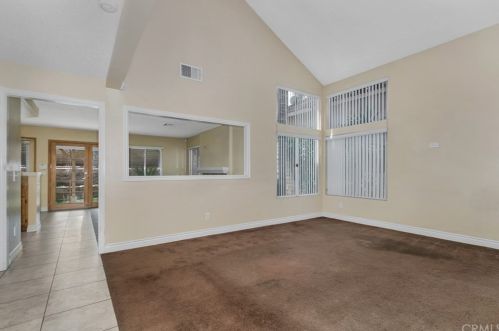 3585 Windstorm Way, Riverside CA  92503-4506 exterior