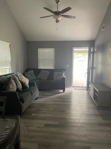 217 Knox St, Flo, TX 75831-7671