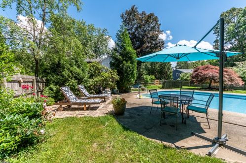 505 Hamilton Dr, Hackettstown NJ  07840-1430 exterior