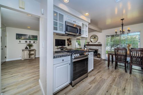 1330 Partridge Ln, Oceanside, CA 92054-5736