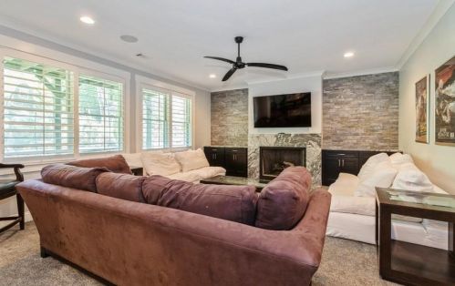 4110 Chippewa Pl, Atlanta GA  30319-1524 exterior