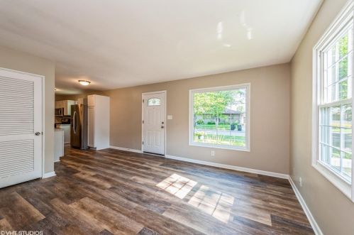 3013 Coral Dr, Hobart IN  46342-3521 exterior