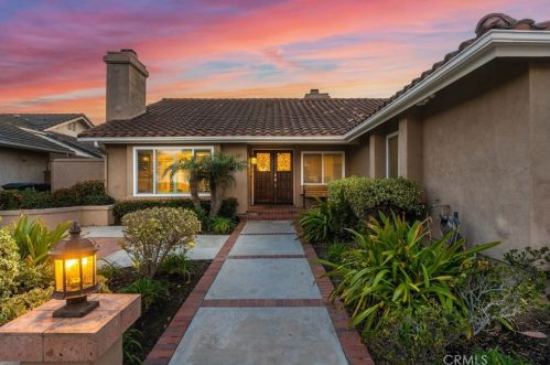 2832 Calle Guadalajara, San Clemente CA  92673-3516 exterior