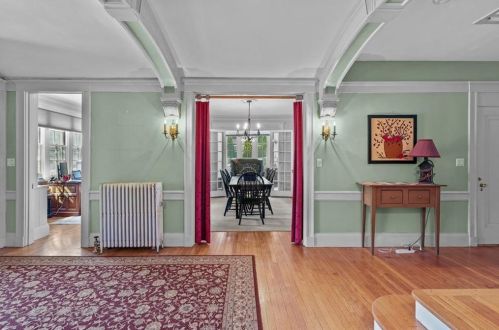 24 Sayles Ave, Lincoln, RI 02865-2151
