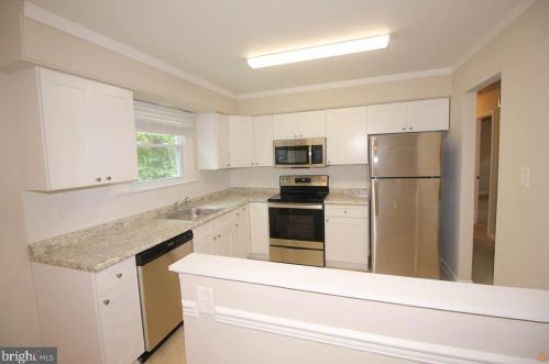 210 Montana Trl, Browns Mills, NJ 08015-5741